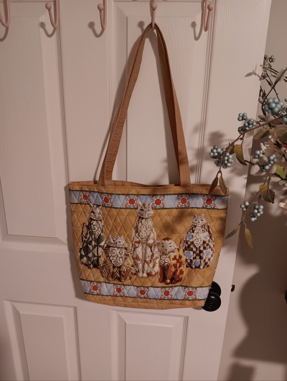 Heartwood Creek By Jim Shore Quilted Cat Print Tote Bag.